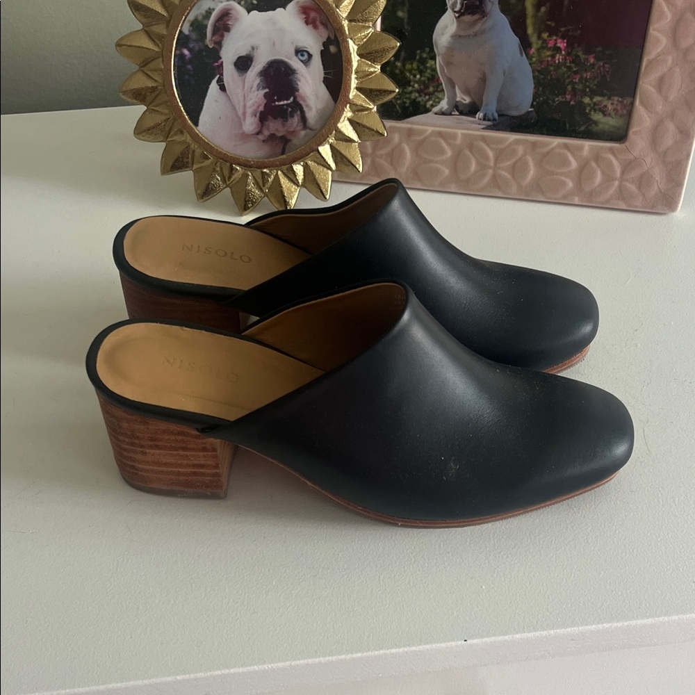 Nisolo Black Leather Mules with Wooden Heel